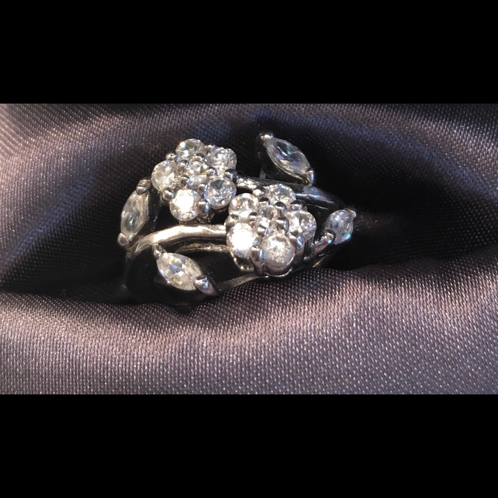 Sterling silver ring. NWOT